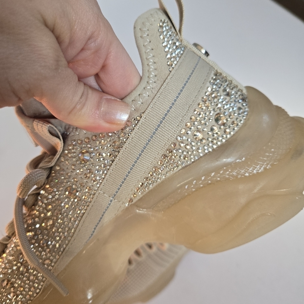 Steve Madden Womens Maxima Beige neutral jewel Sneaker Size 7.5 - Picture 3 of 8